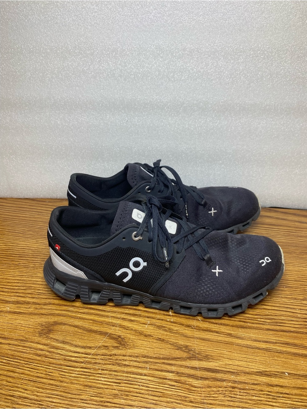 On Running Cloud X Black Sneakers Training Shoes Women’s size 9.5